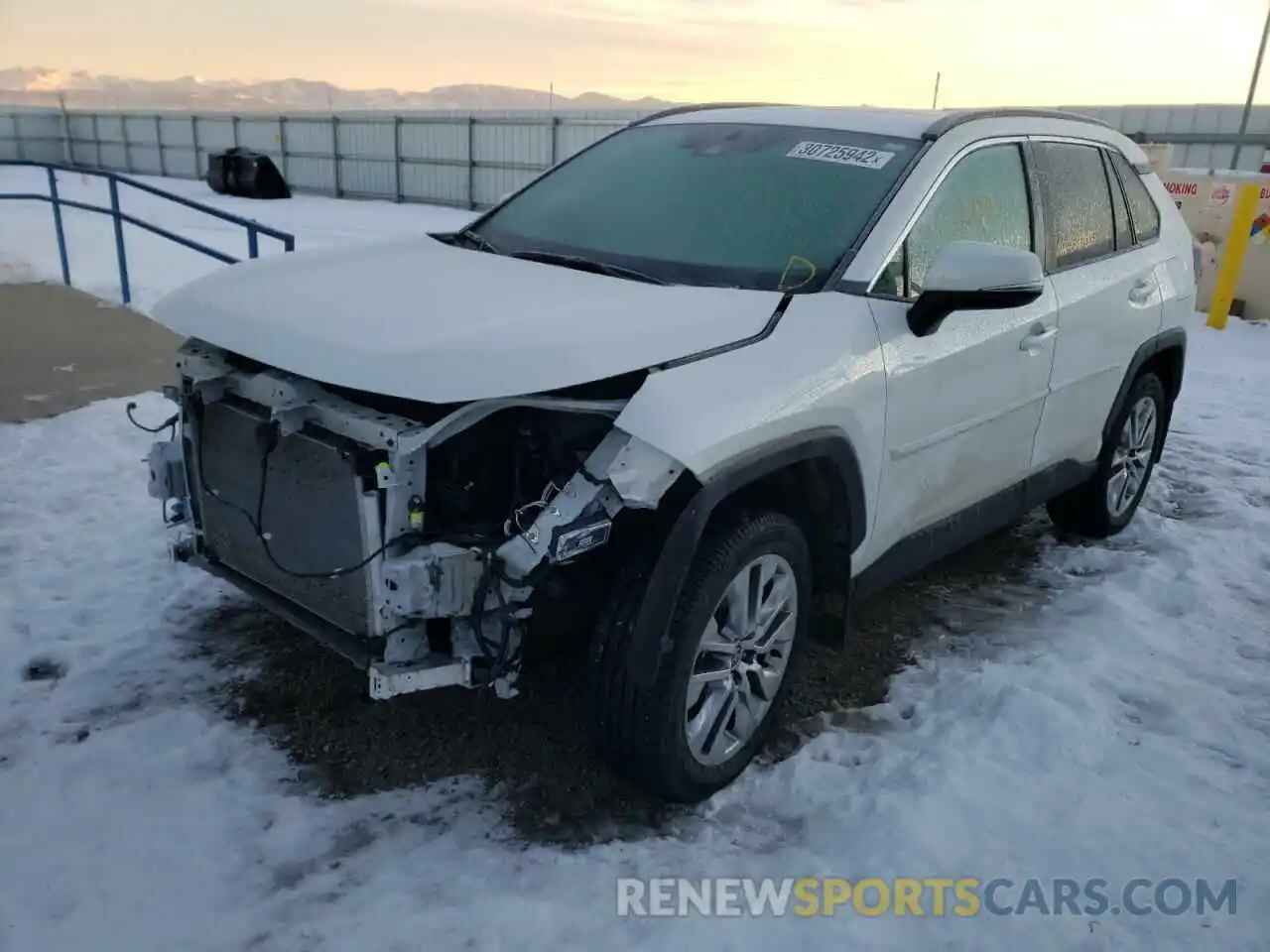 2 Photograph of a damaged car 2T3A1RFV2MW173934 TOYOTA RAV4 2021