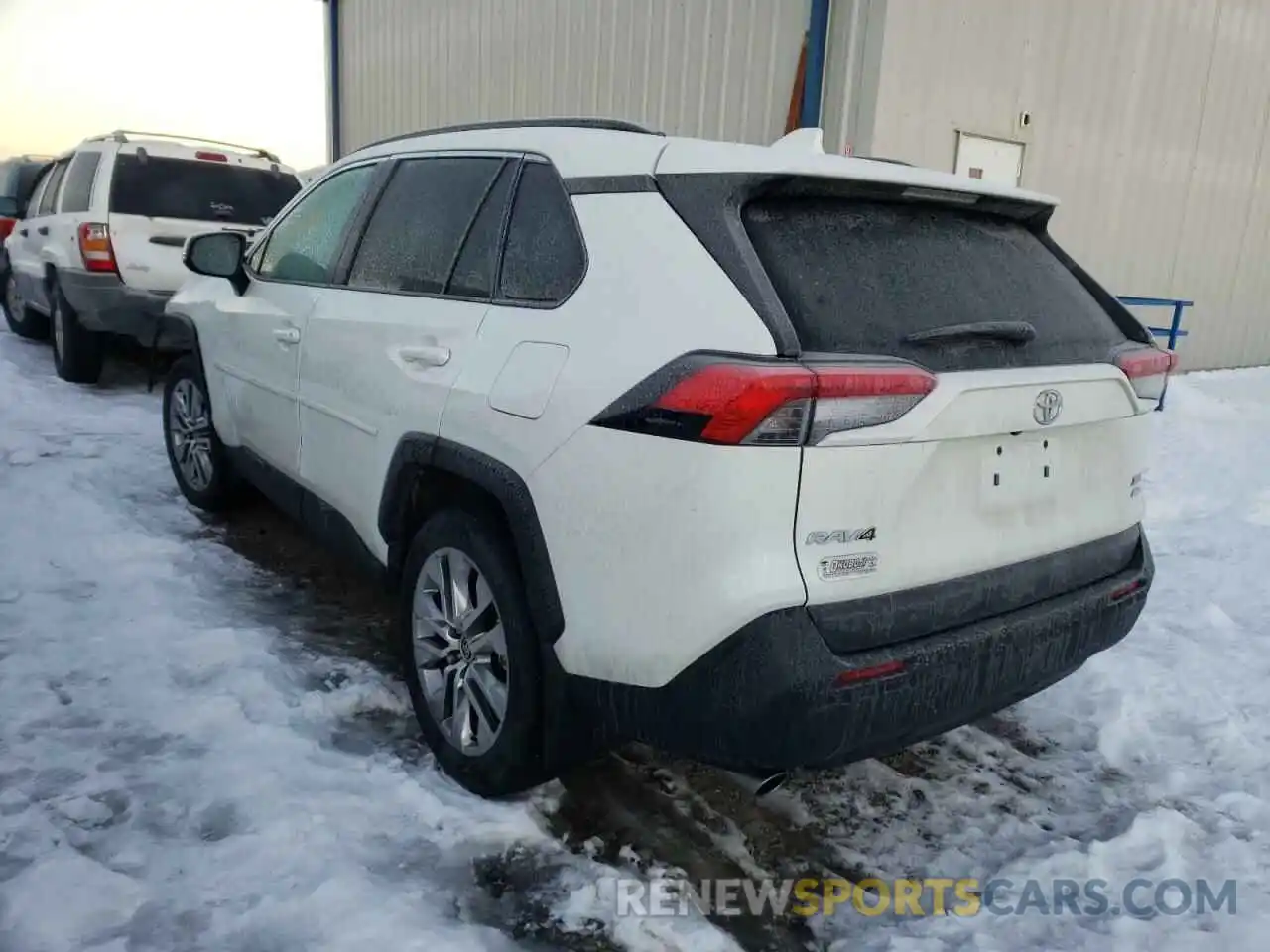 3 Фотография поврежденного автомобиля 2T3A1RFV2MW173934 TOYOTA RAV4 2021