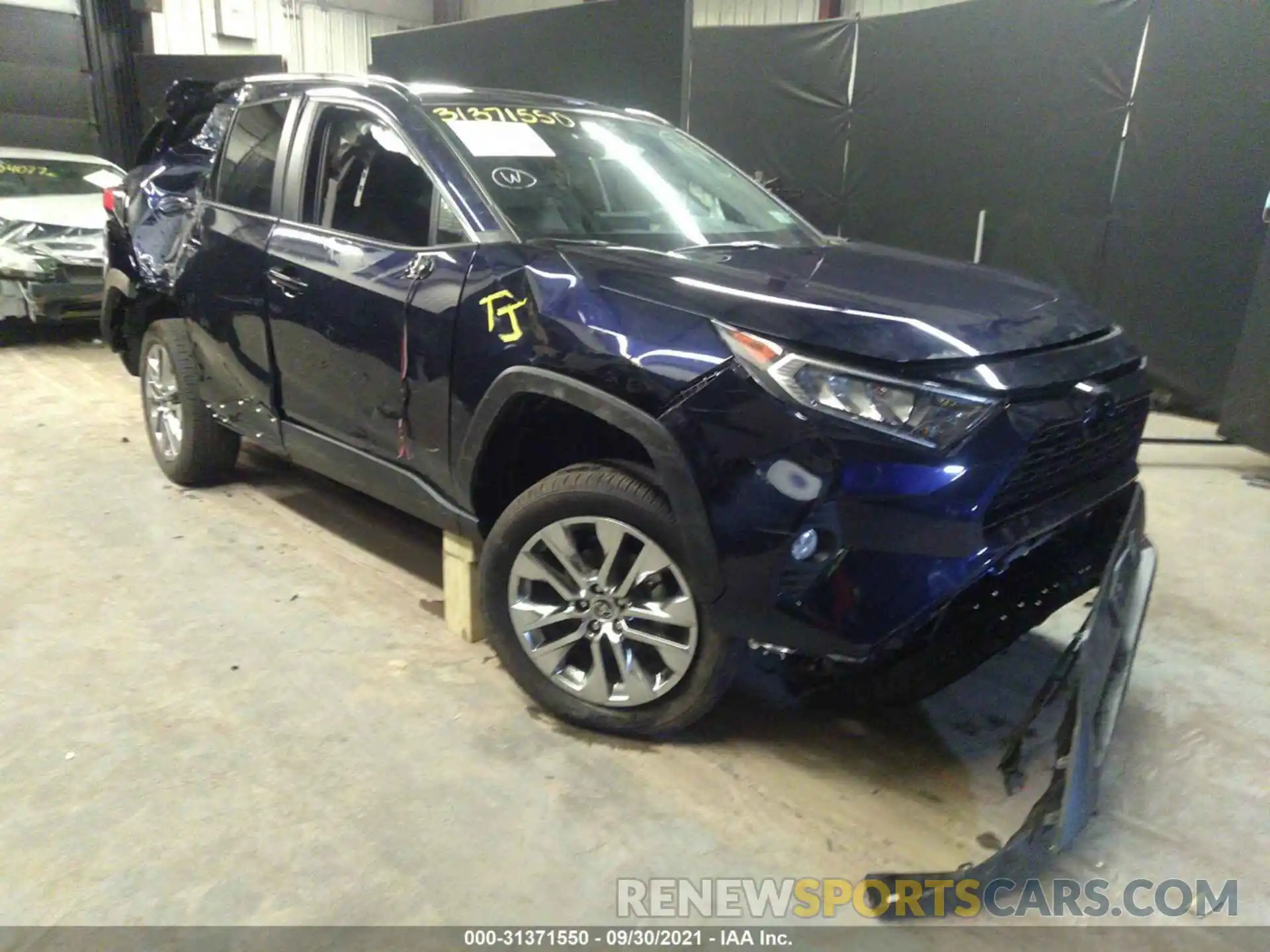 1 Фотография поврежденного автомобиля 2T3A1RFV2MW207659 TOYOTA RAV4 2021