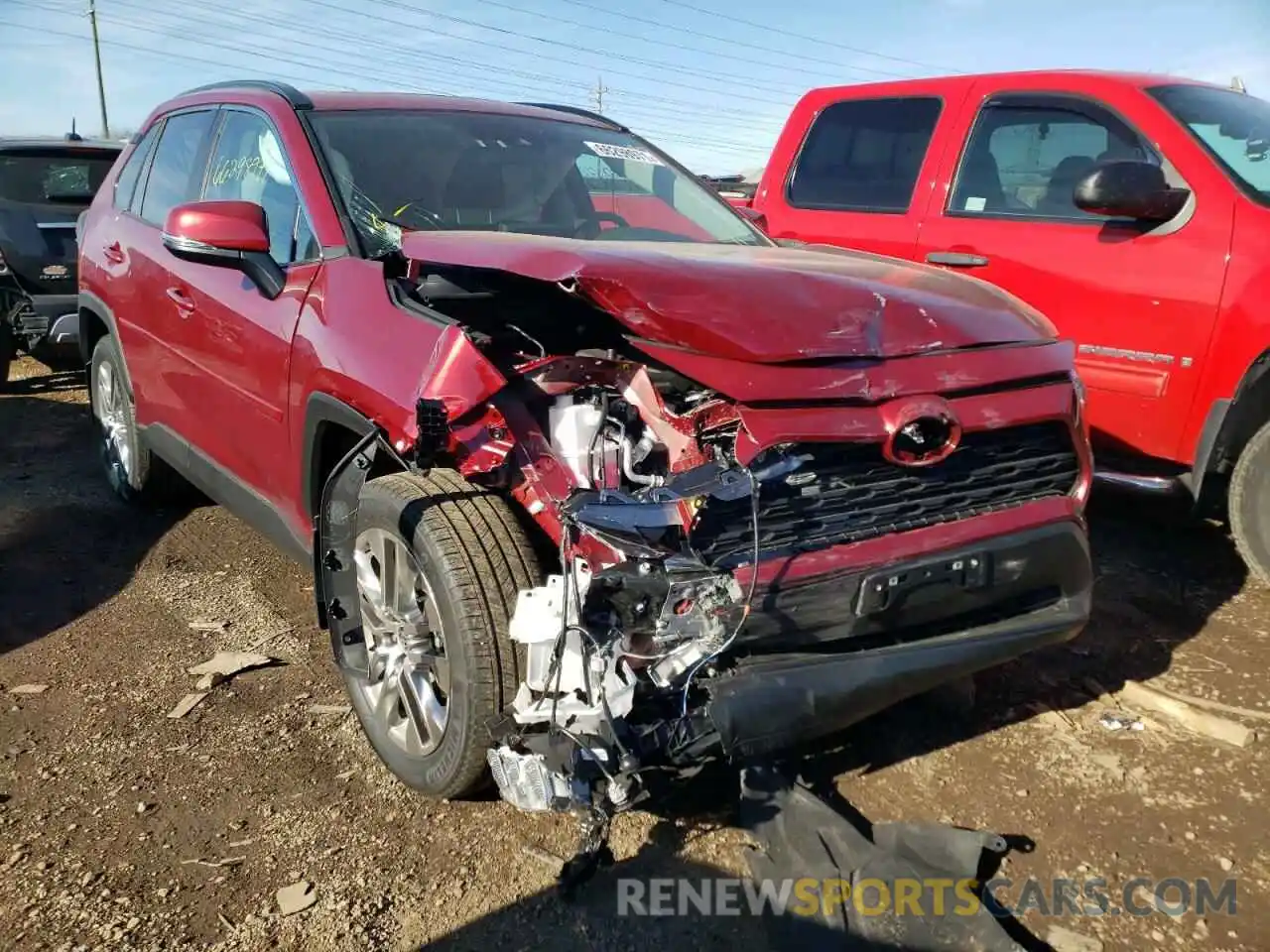 1 Photograph of a damaged car 2T3A1RFV2MW231010 TOYOTA RAV4 2021