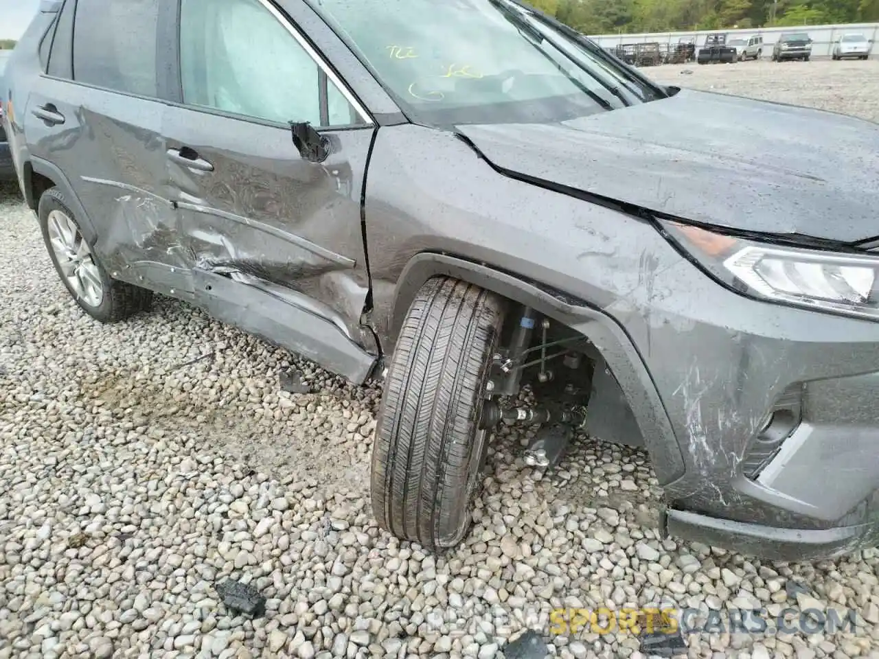 9 Photograph of a damaged car 2T3A1RFV3MC227923 TOYOTA RAV4 2021