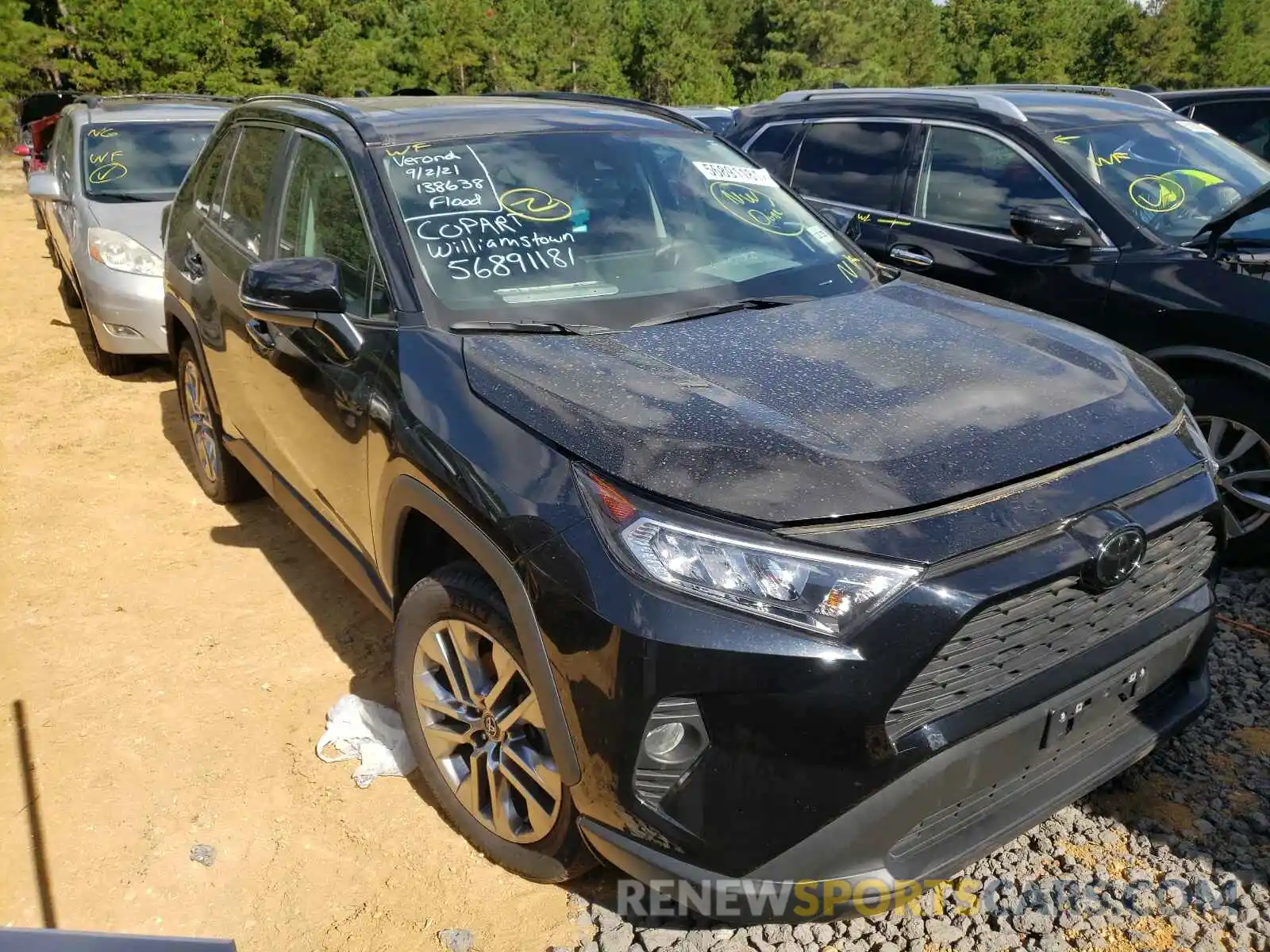 1 Photograph of a damaged car 2T3A1RFV3MW145852 TOYOTA RAV4 2021