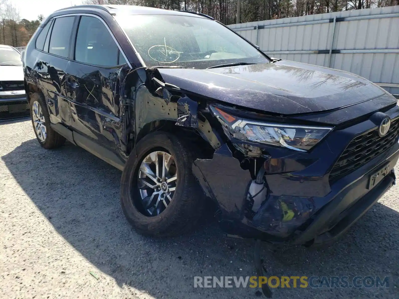 9 Photograph of a damaged car 2T3A1RFV3MW151960 TOYOTA RAV4 2021