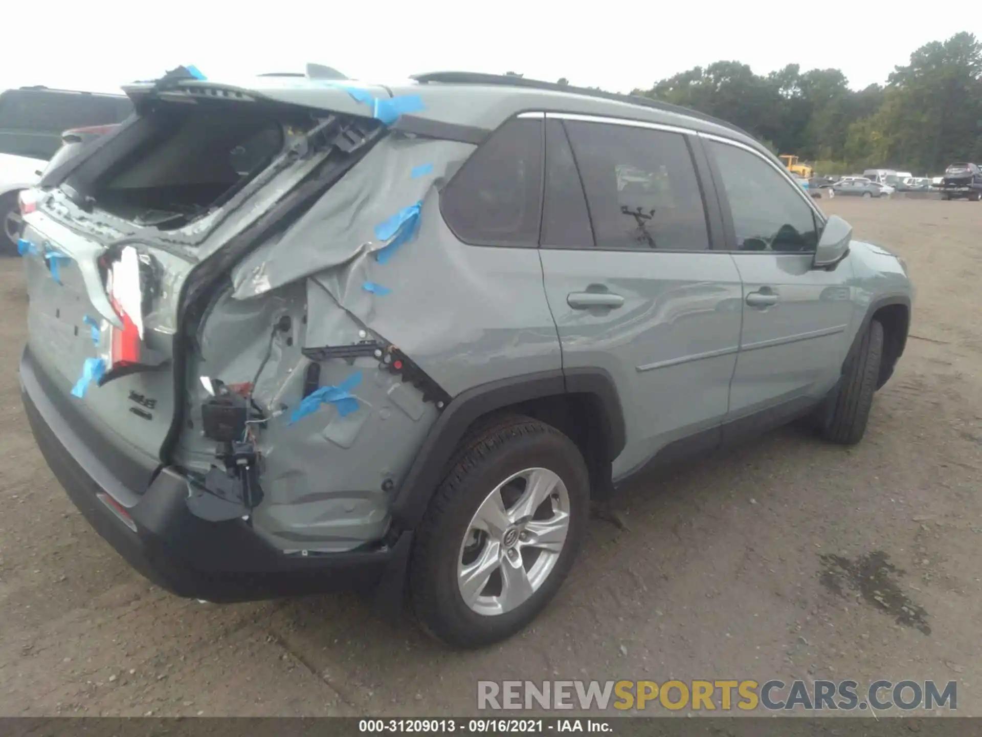 4 Photograph of a damaged car 2T3A1RFV3MW156835 TOYOTA RAV4 2021