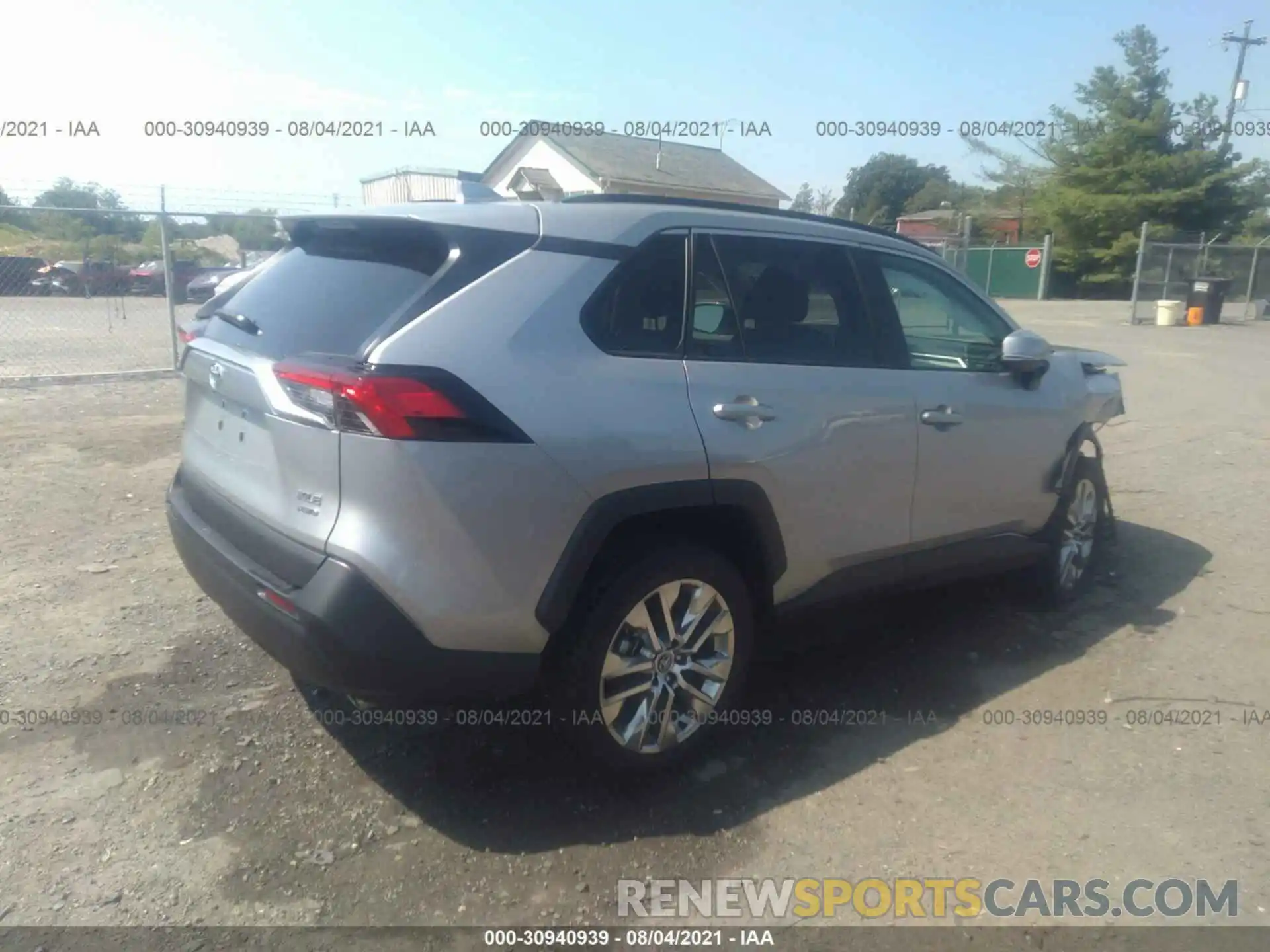 4 Photograph of a damaged car 2T3A1RFV3MW159881 TOYOTA RAV4 2021