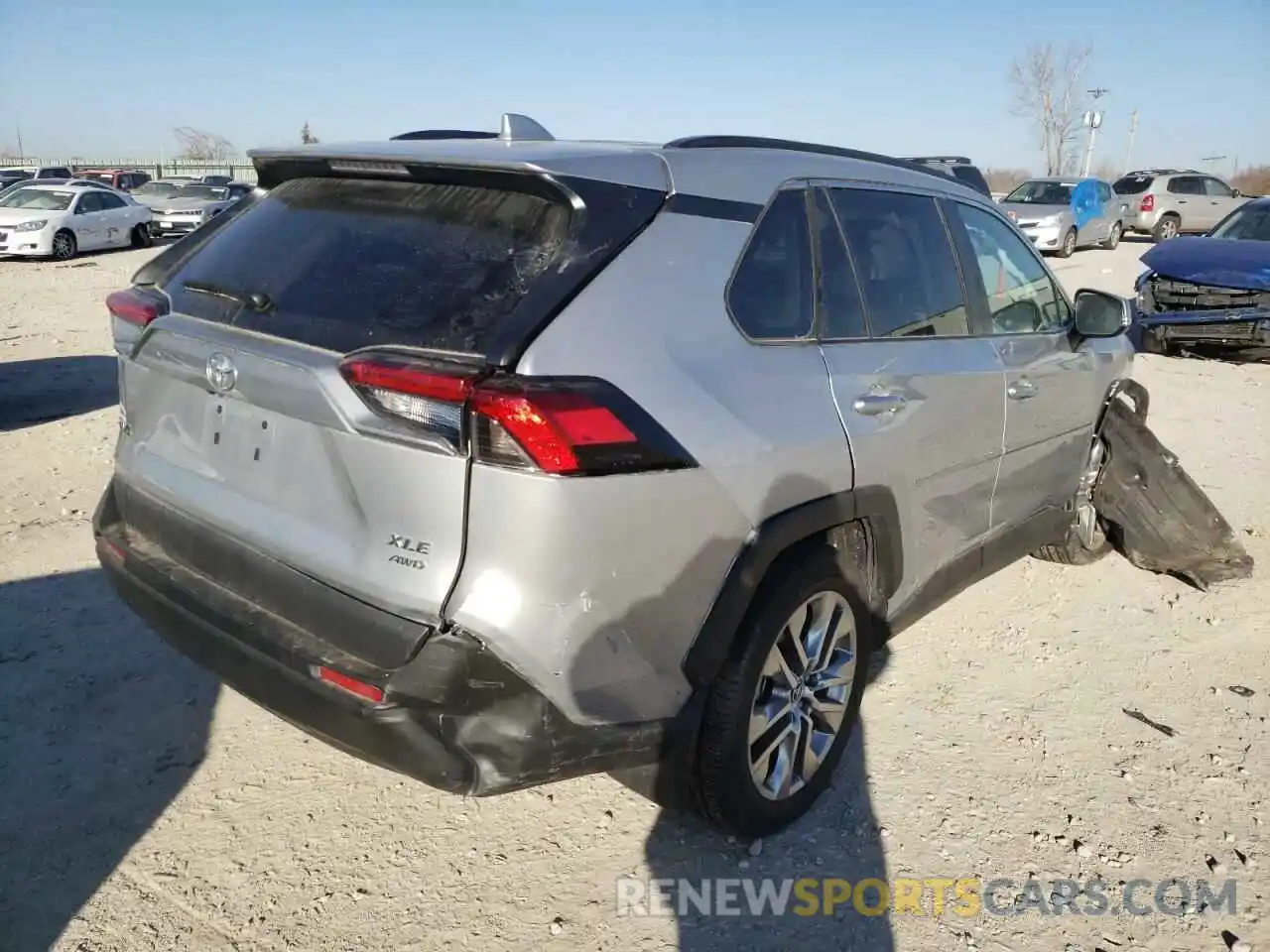 4 Photograph of a damaged car 2T3A1RFV3MW163266 TOYOTA RAV4 2021