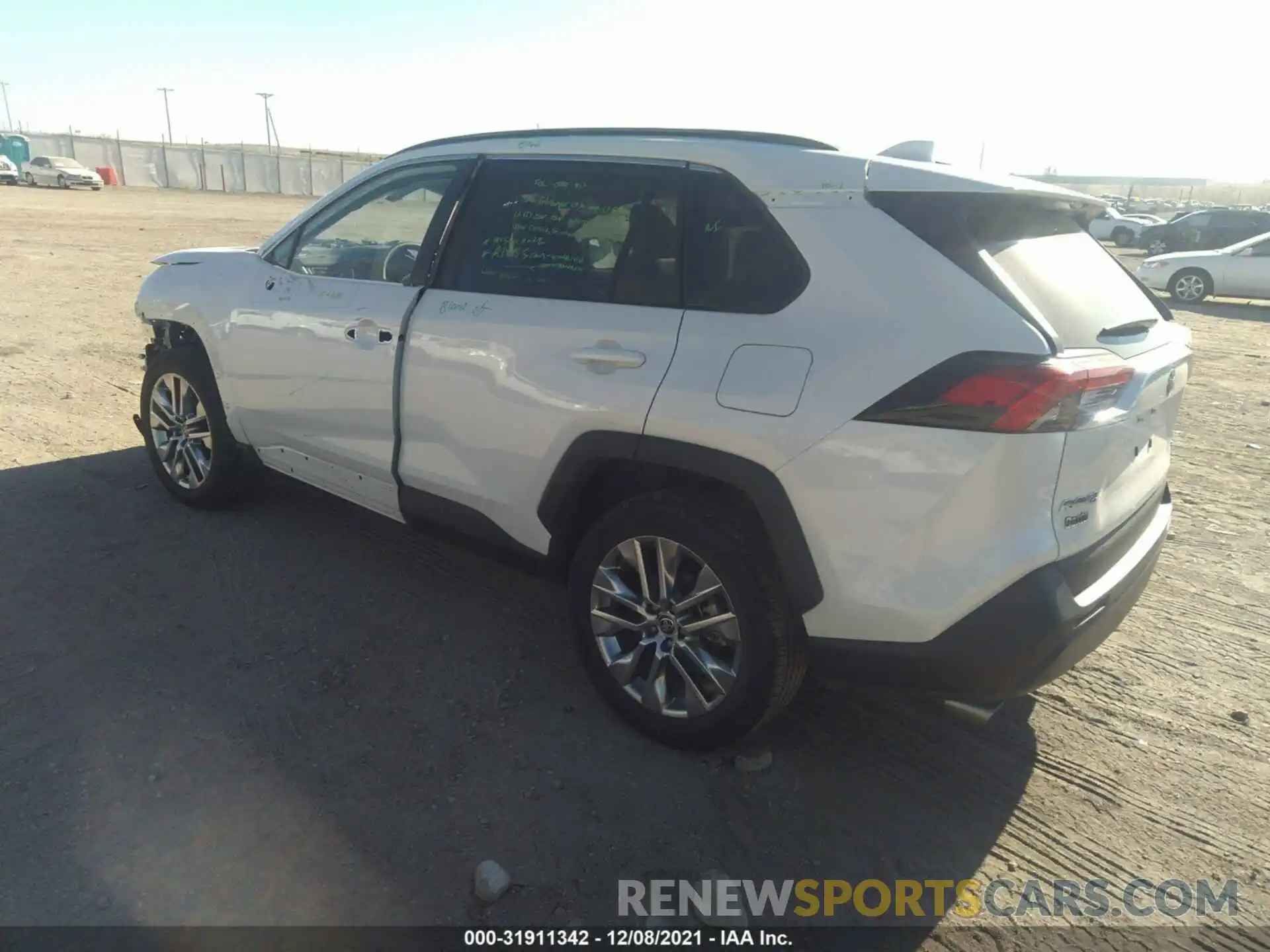 3 Photograph of a damaged car 2T3A1RFV3MW190080 TOYOTA RAV4 2021