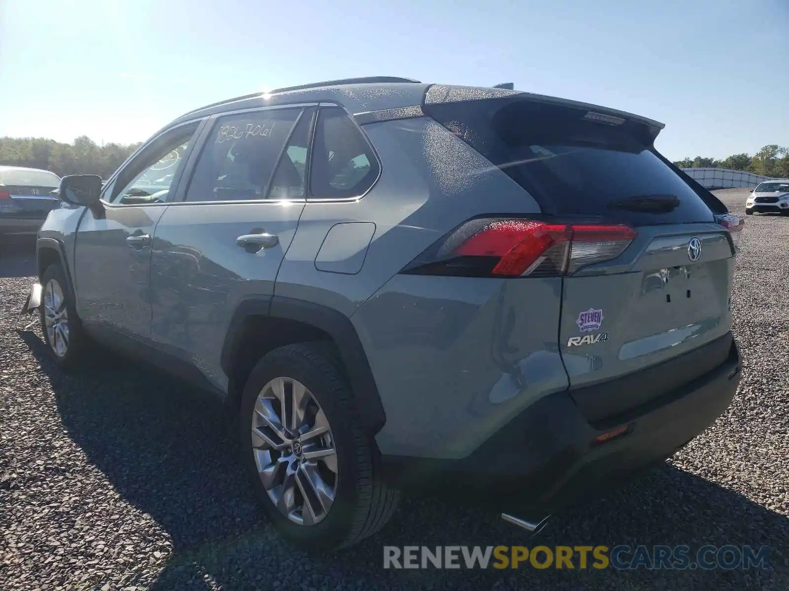 3 Photograph of a damaged car 2T3A1RFV3MW210084 TOYOTA RAV4 2021