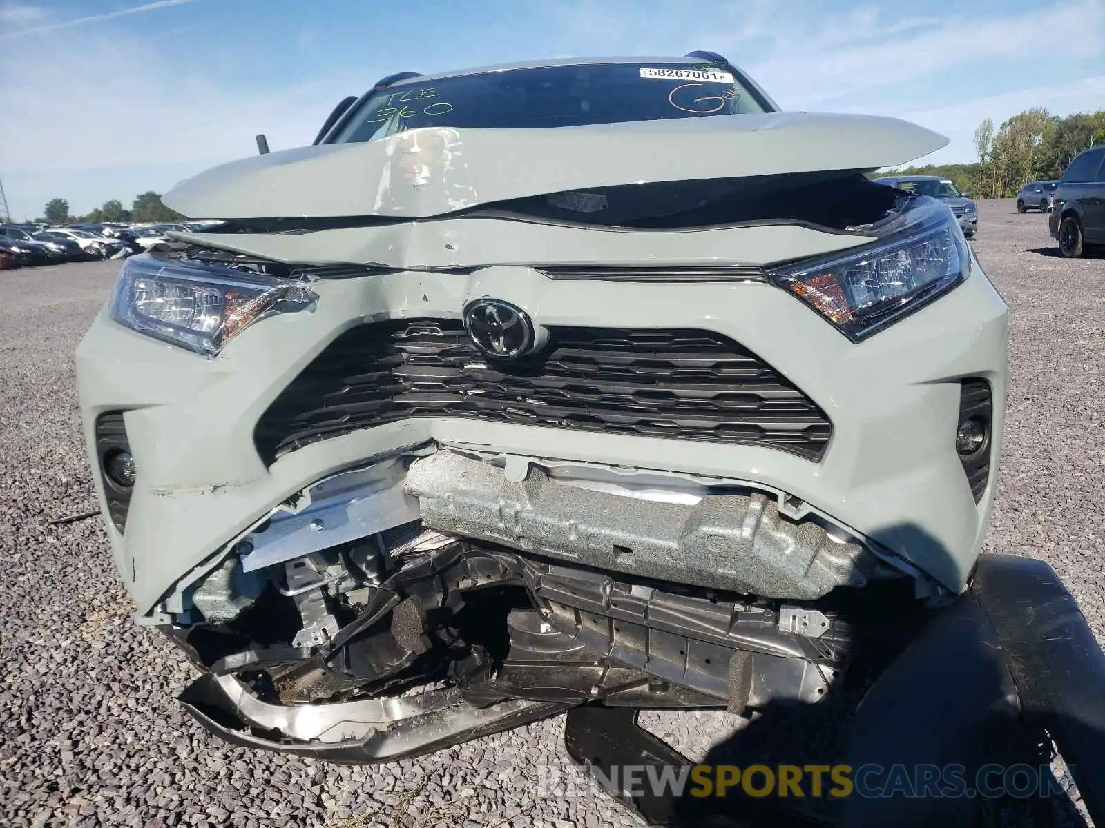 9 Photograph of a damaged car 2T3A1RFV3MW210084 TOYOTA RAV4 2021