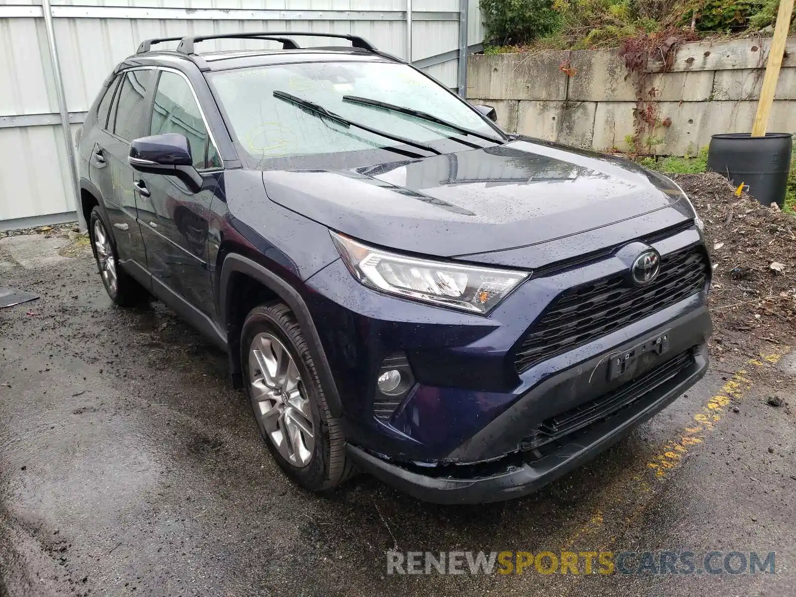 1 Фотография поврежденного автомобиля 2T3A1RFV4MC142184 TOYOTA RAV4 2021