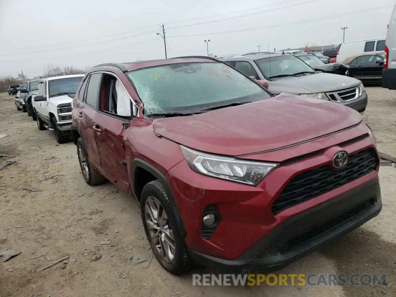 1 Photograph of a damaged car 2T3A1RFV4MW151904 TOYOTA RAV4 2021