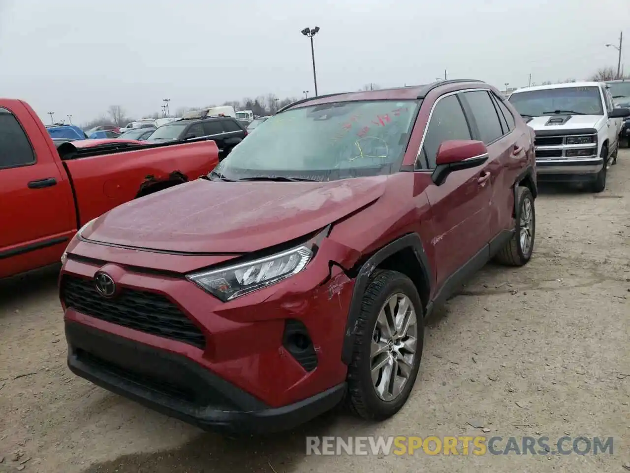 2 Photograph of a damaged car 2T3A1RFV4MW151904 TOYOTA RAV4 2021