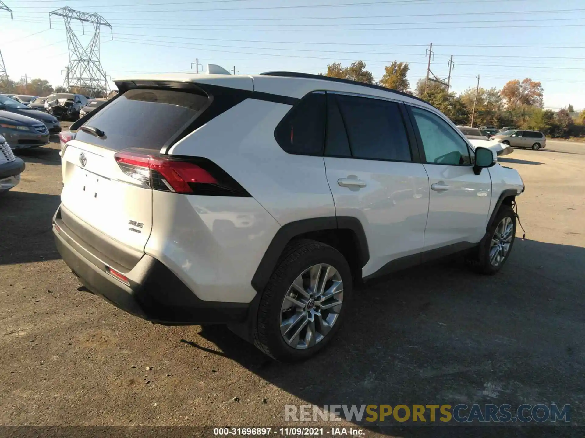 4 Photograph of a damaged car 2T3A1RFV4MW207047 TOYOTA RAV4 2021