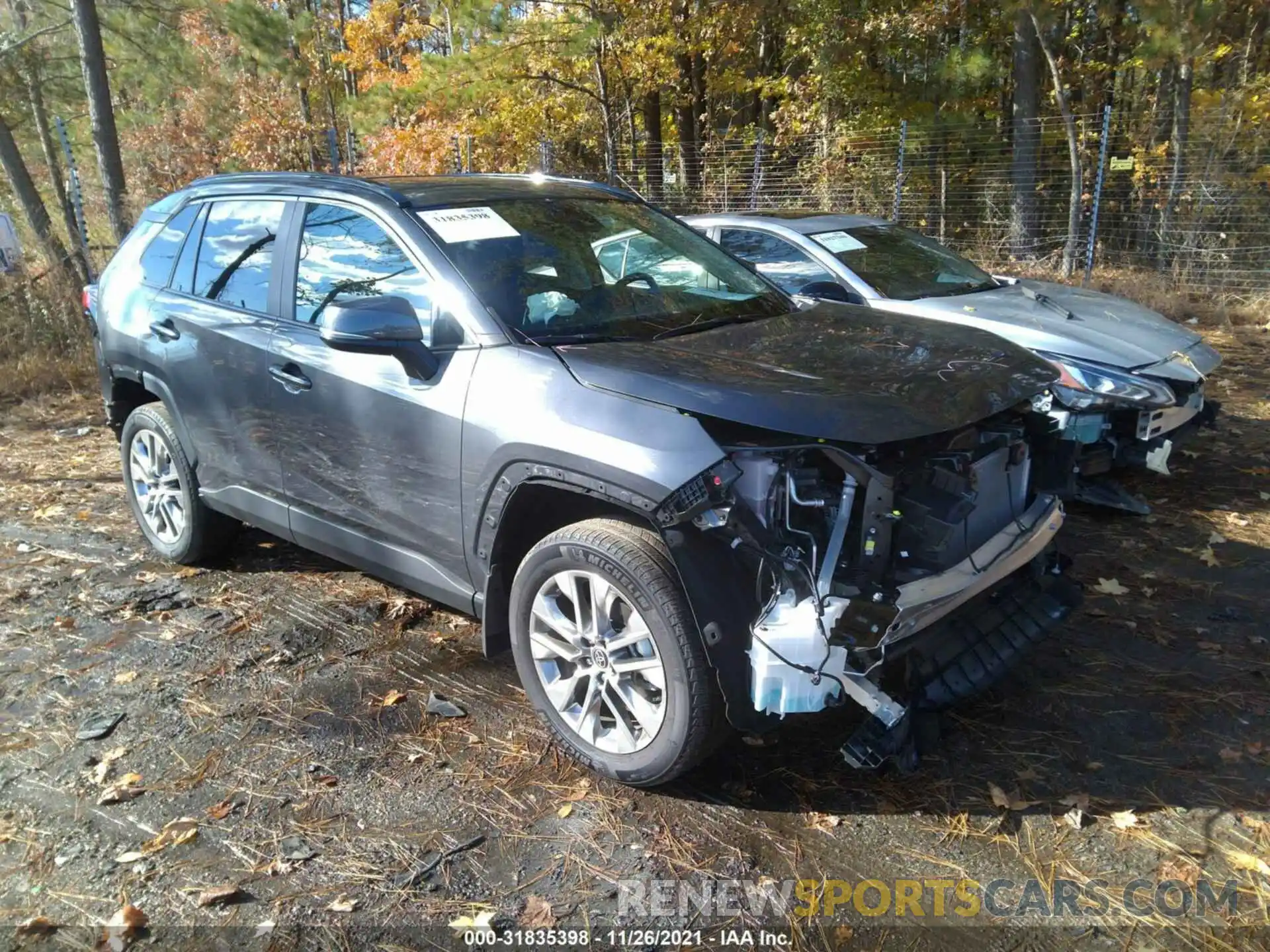 1 Photograph of a damaged car 2T3A1RFV4MW209686 TOYOTA RAV4 2021