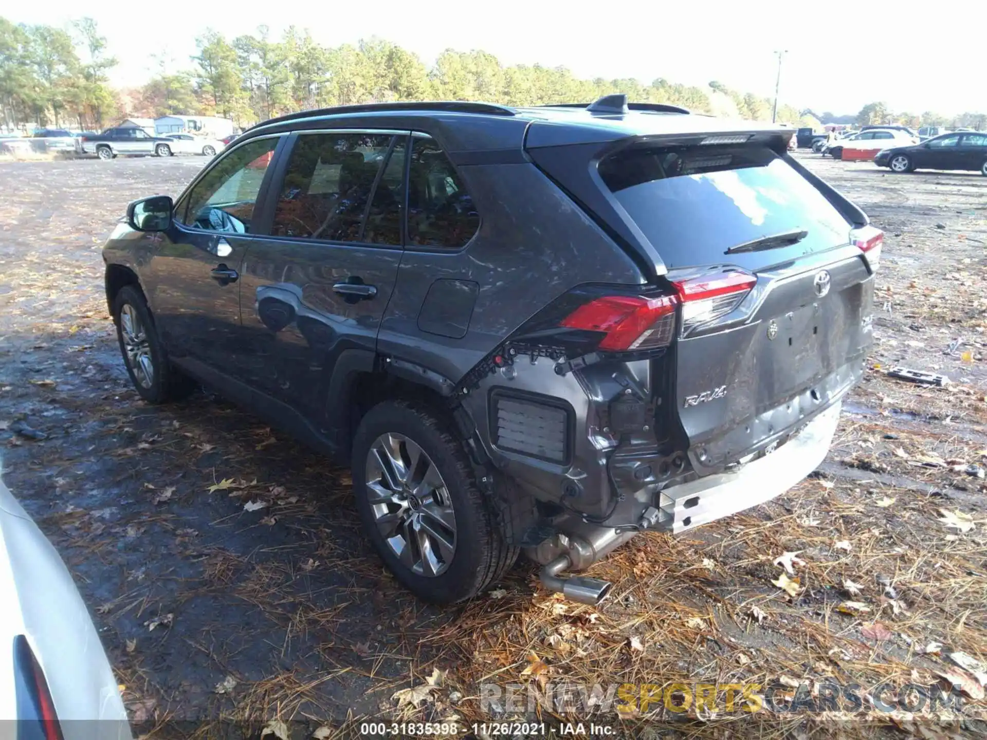 3 Photograph of a damaged car 2T3A1RFV4MW209686 TOYOTA RAV4 2021