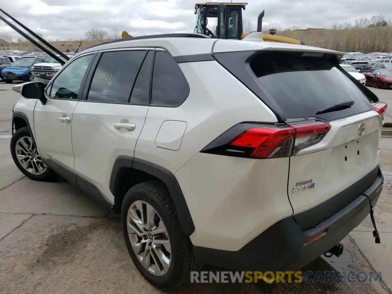 3 Photograph of a damaged car 2T3A1RFV4MW235432 TOYOTA RAV4 2021