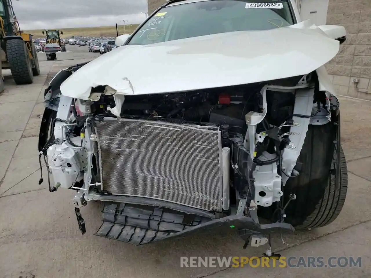 9 Photograph of a damaged car 2T3A1RFV4MW235432 TOYOTA RAV4 2021