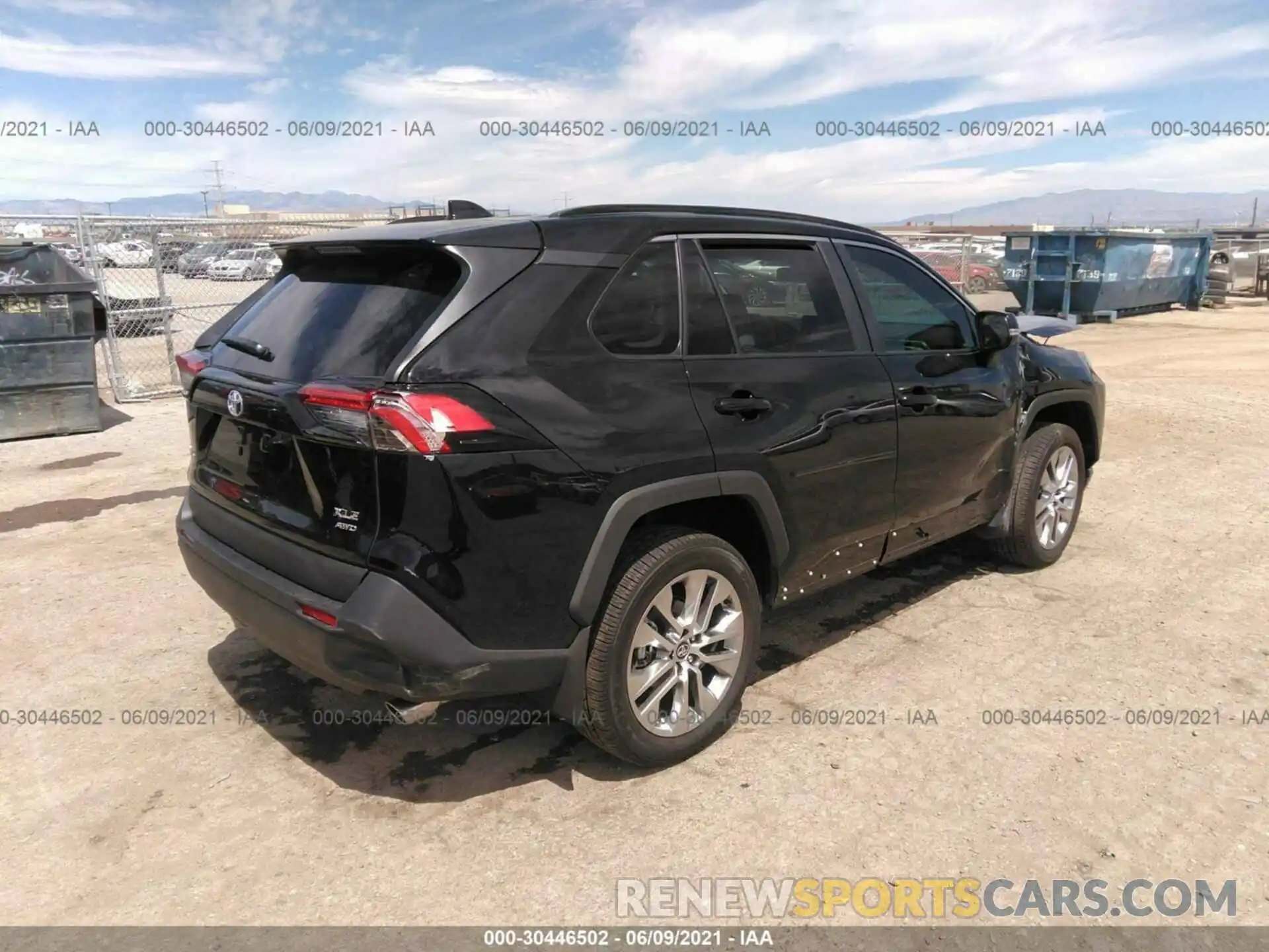 4 Photograph of a damaged car 2T3A1RFV5MC152383 TOYOTA RAV4 2021