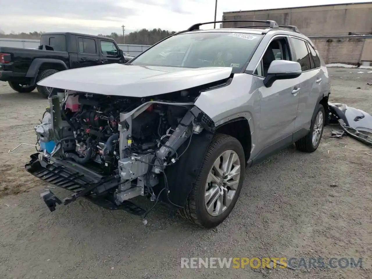 2 Photograph of a damaged car 2T3A1RFV5MC205731 TOYOTA RAV4 2021