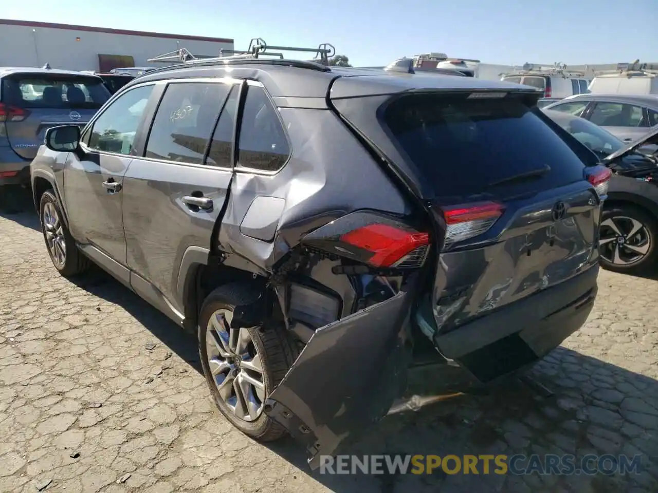 3 Photograph of a damaged car 2T3A1RFV5MC253939 TOYOTA RAV4 2021