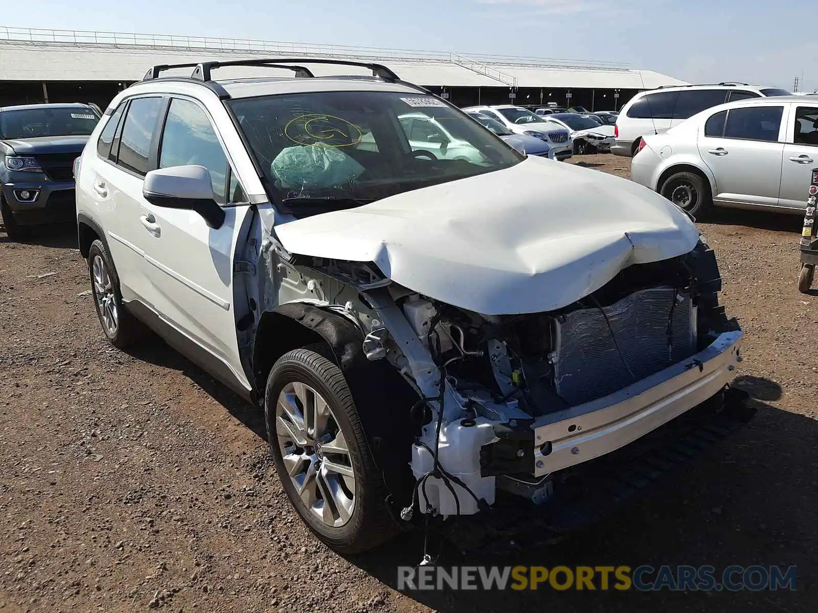 1 Photograph of a damaged car 2T3A1RFV5MW216954 TOYOTA RAV4 2021