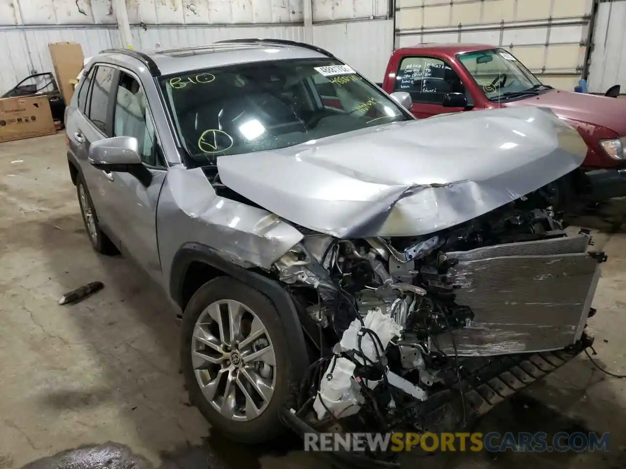 1 Photograph of a damaged car 2T3A1RFV6MC174571 TOYOTA RAV4 2021