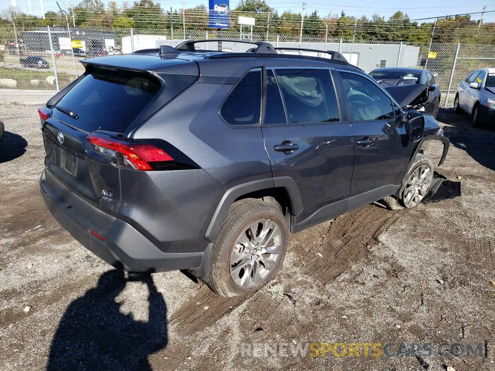 4 Photograph of a damaged car 2T3A1RFV6MW159437 TOYOTA RAV4 2021