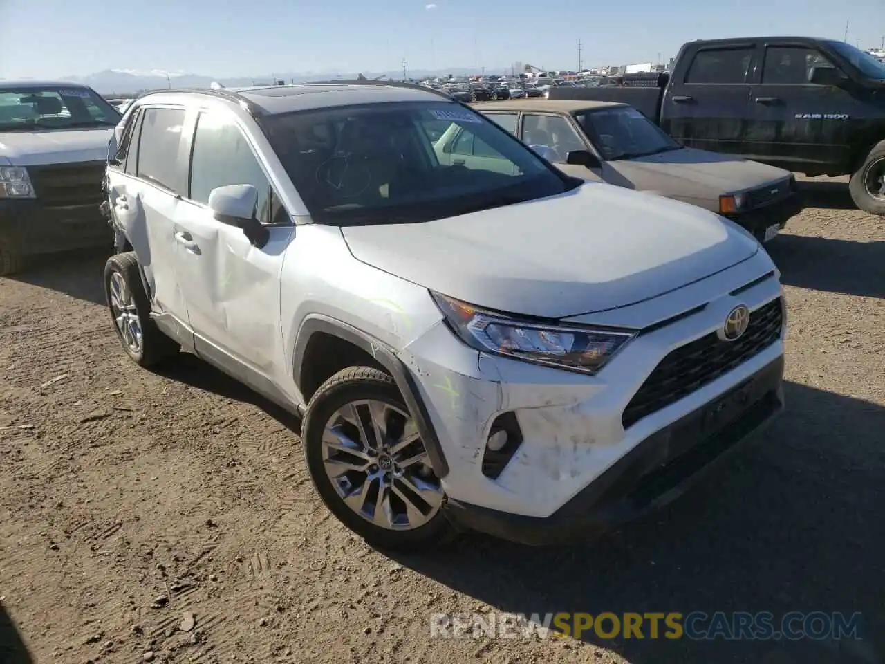 1 Photograph of a damaged car 2T3A1RFV6MW165741 TOYOTA RAV4 2021