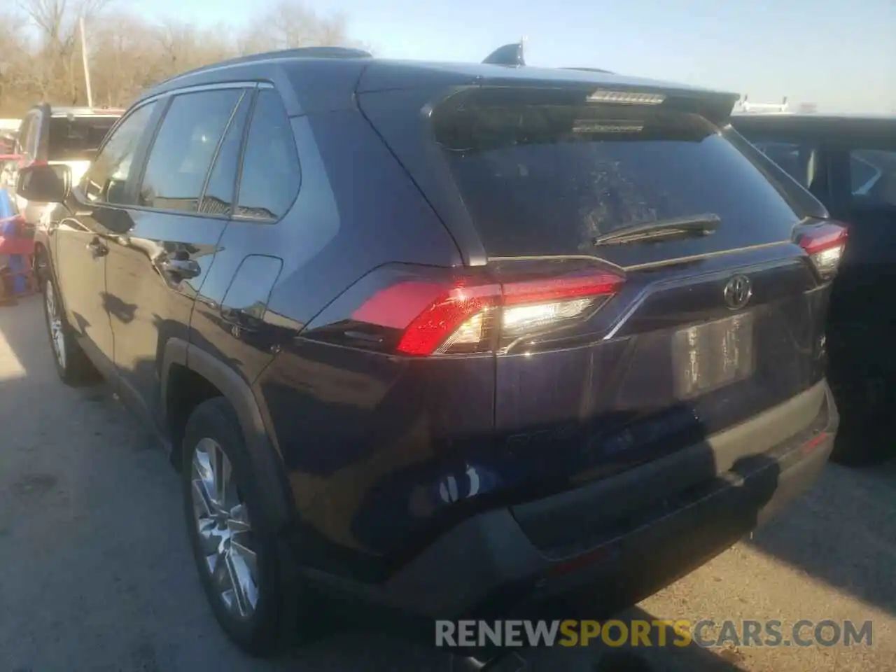 3 Photograph of a damaged car 2T3A1RFV6MW169059 TOYOTA RAV4 2021