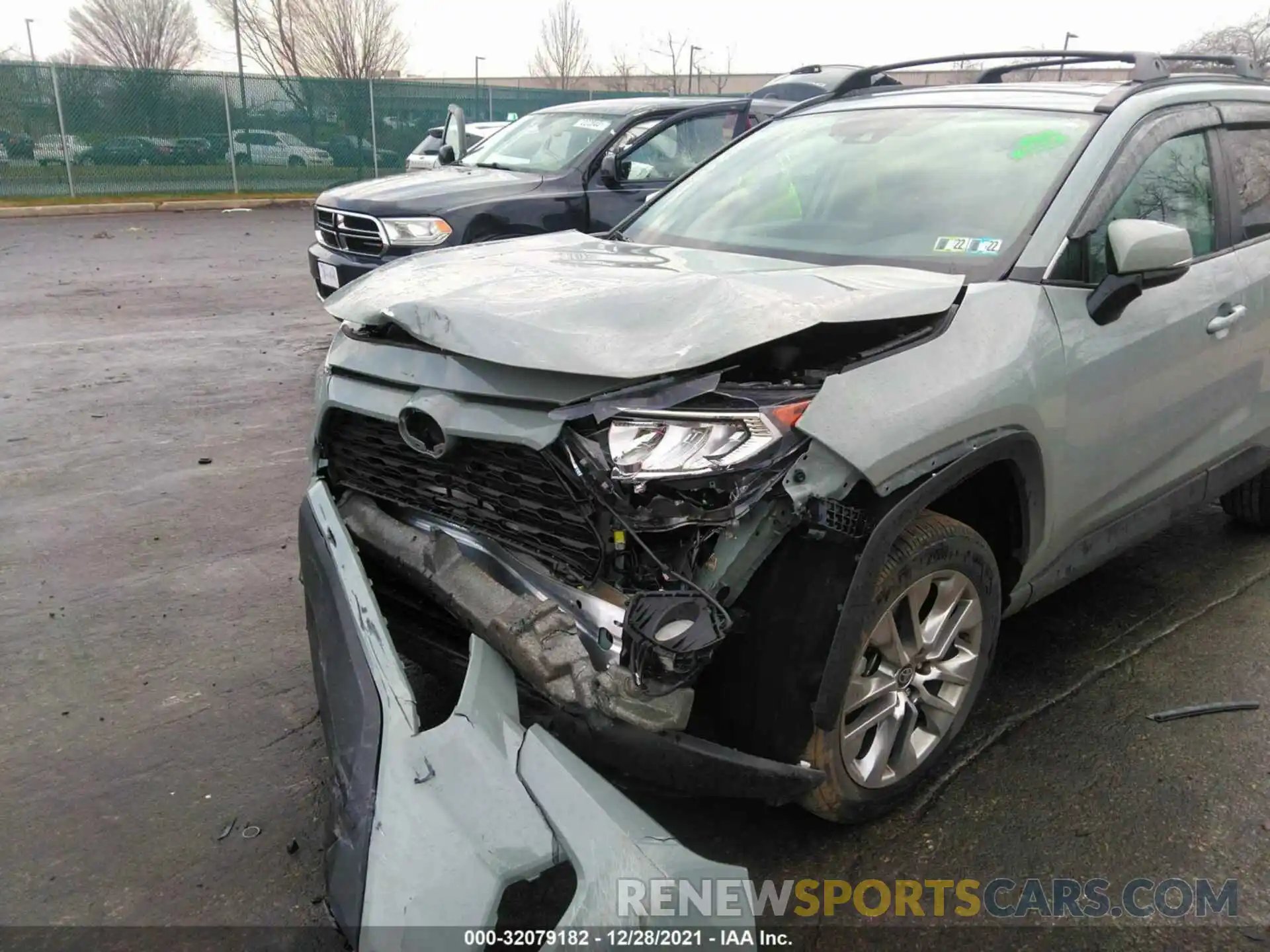 6 Photograph of a damaged car 2T3A1RFV6MW181471 TOYOTA RAV4 2021