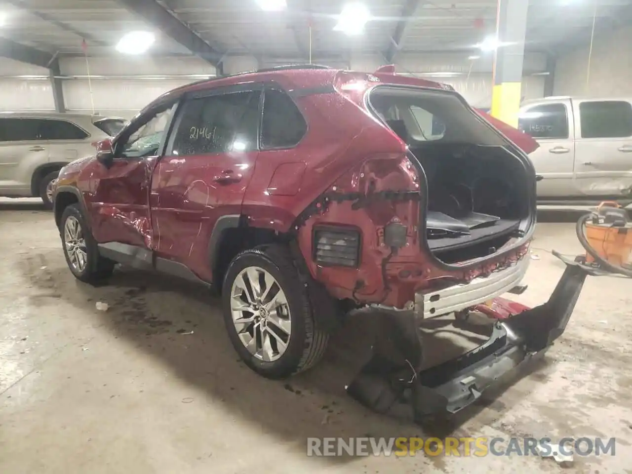 3 Photograph of a damaged car 2T3A1RFV6MW181745 TOYOTA RAV4 2021