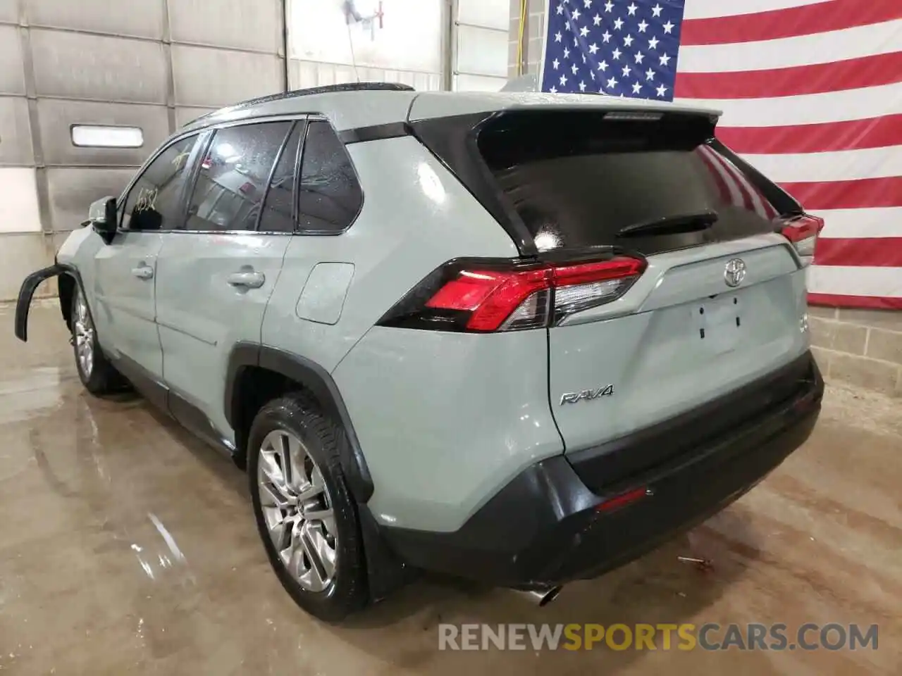 3 Photograph of a damaged car 2T3A1RFV6MW185116 TOYOTA RAV4 2021