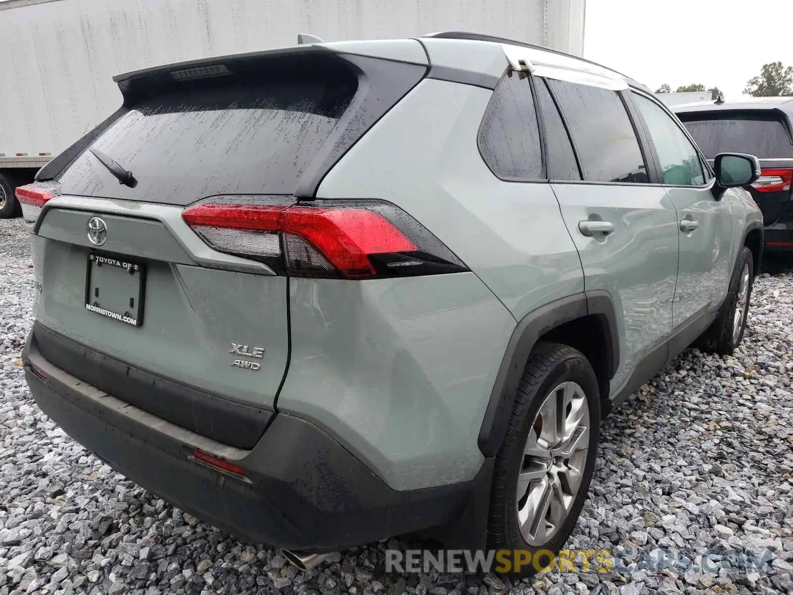 4 Photograph of a damaged car 2T3A1RFV6MW187335 TOYOTA RAV4 2021