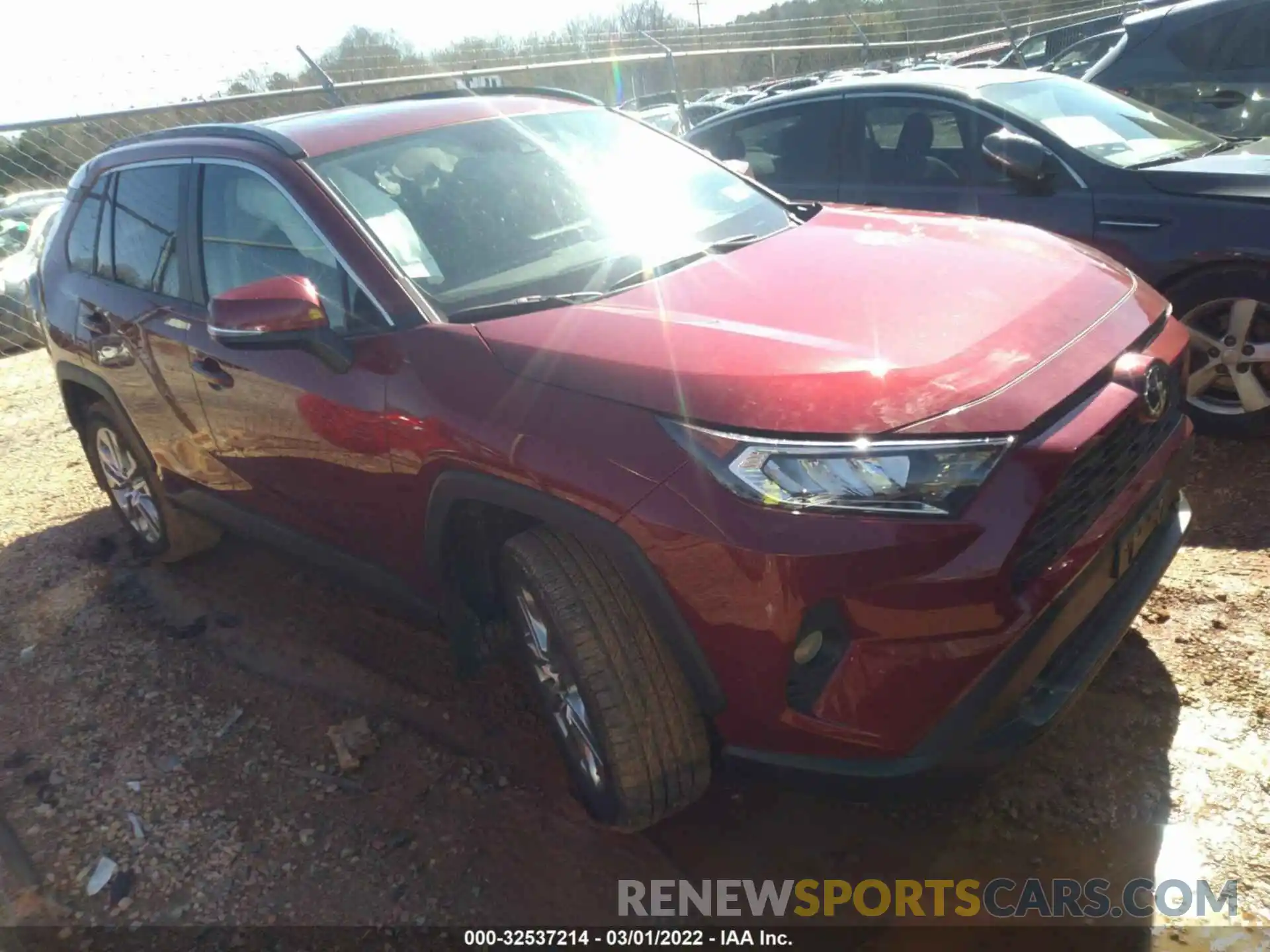 1 Photograph of a damaged car 2T3A1RFV6MW188470 TOYOTA RAV4 2021