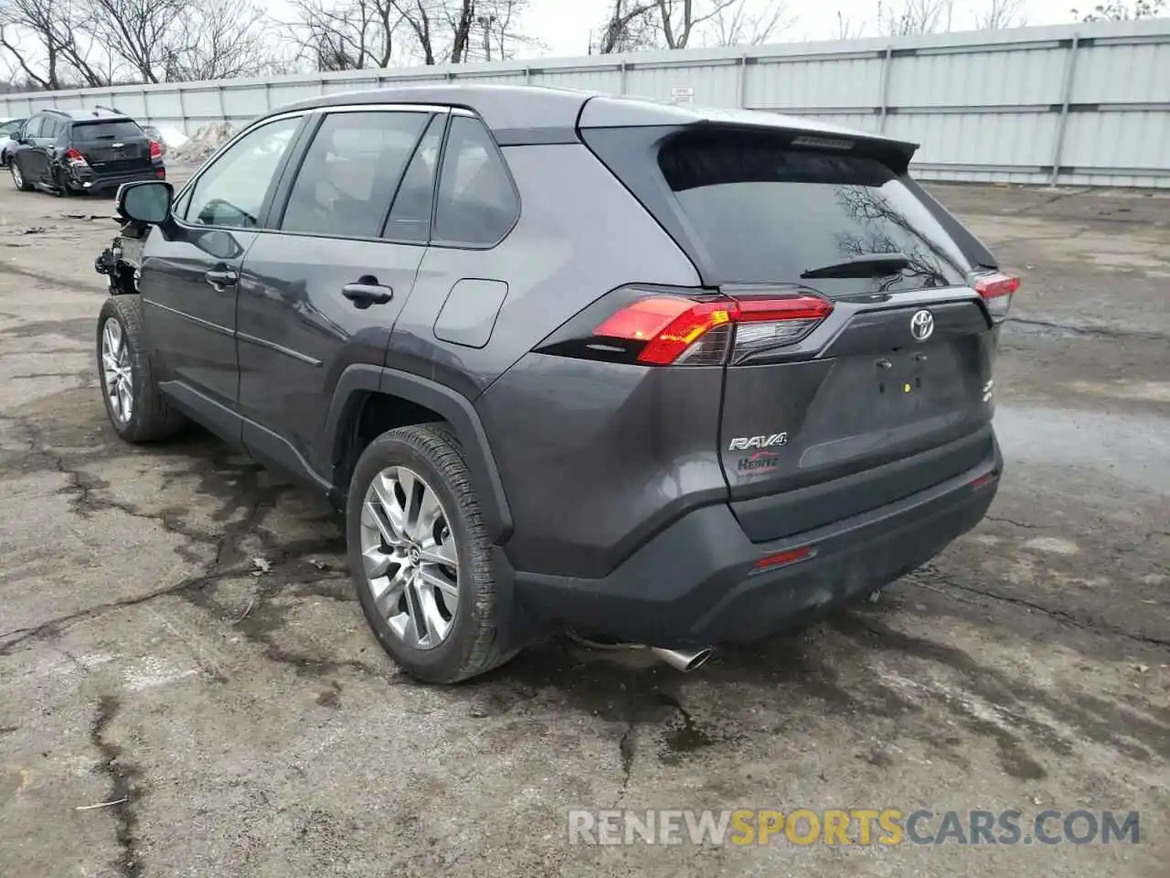 3 Photograph of a damaged car 2T3A1RFV7MC151557 TOYOTA RAV4 2021