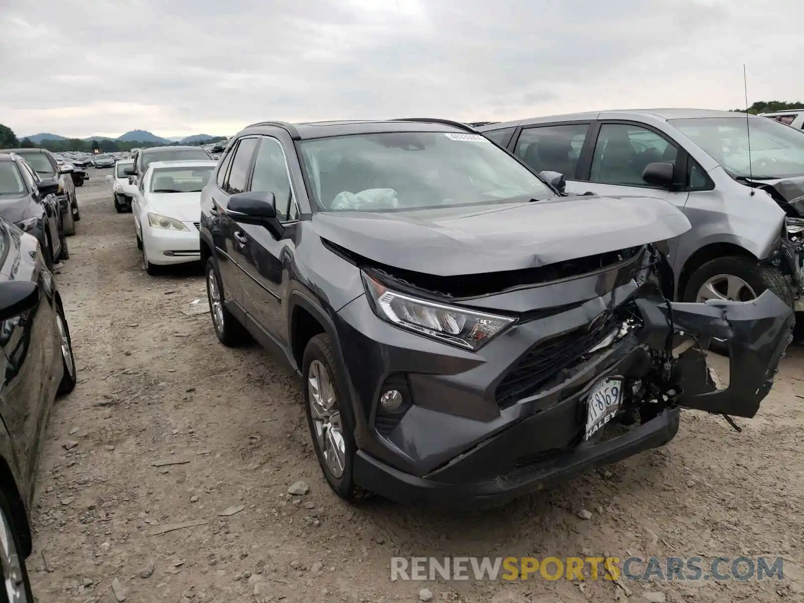 1 Photograph of a damaged car 2T3A1RFV7MC171243 TOYOTA RAV4 2021