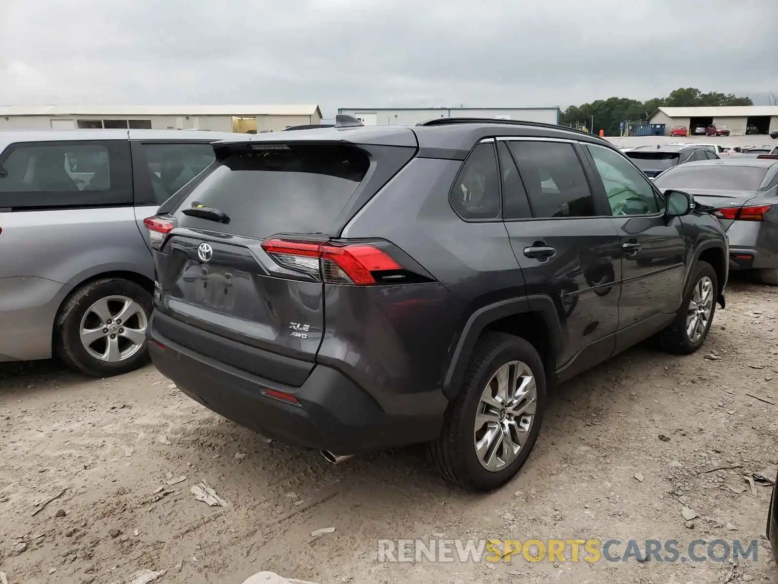 4 Photograph of a damaged car 2T3A1RFV7MC171243 TOYOTA RAV4 2021