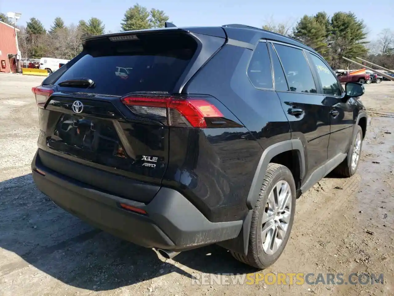 4 Photograph of a damaged car 2T3A1RFV7MC240481 TOYOTA RAV4 2021