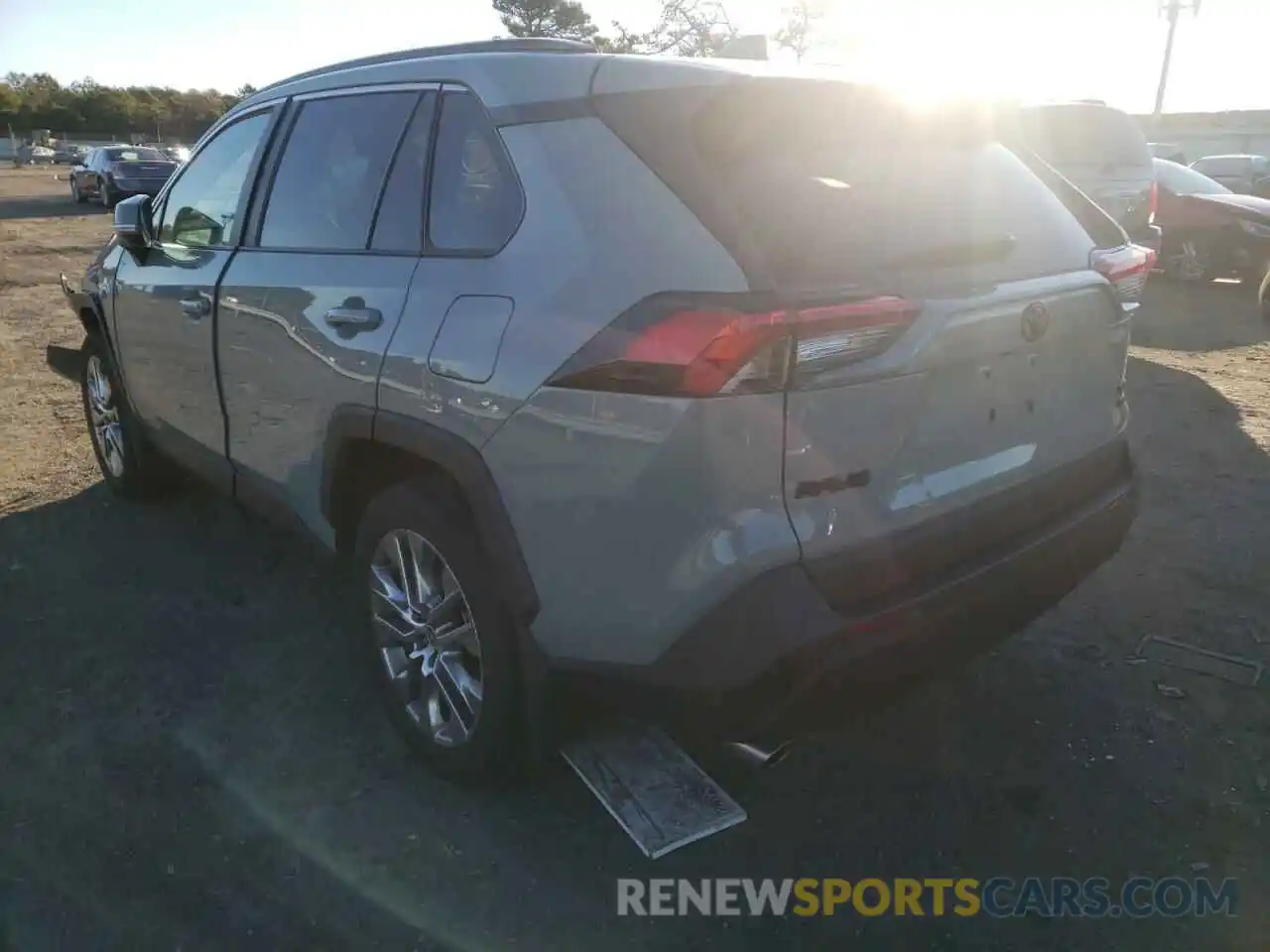 3 Photograph of a damaged car 2T3A1RFV7MW171497 TOYOTA RAV4 2021