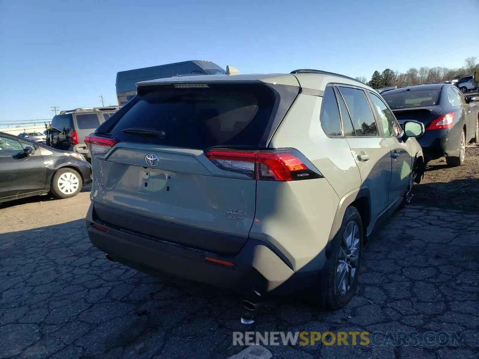 4 Photograph of a damaged car 2T3A1RFV8MC149820 TOYOTA RAV4 2021