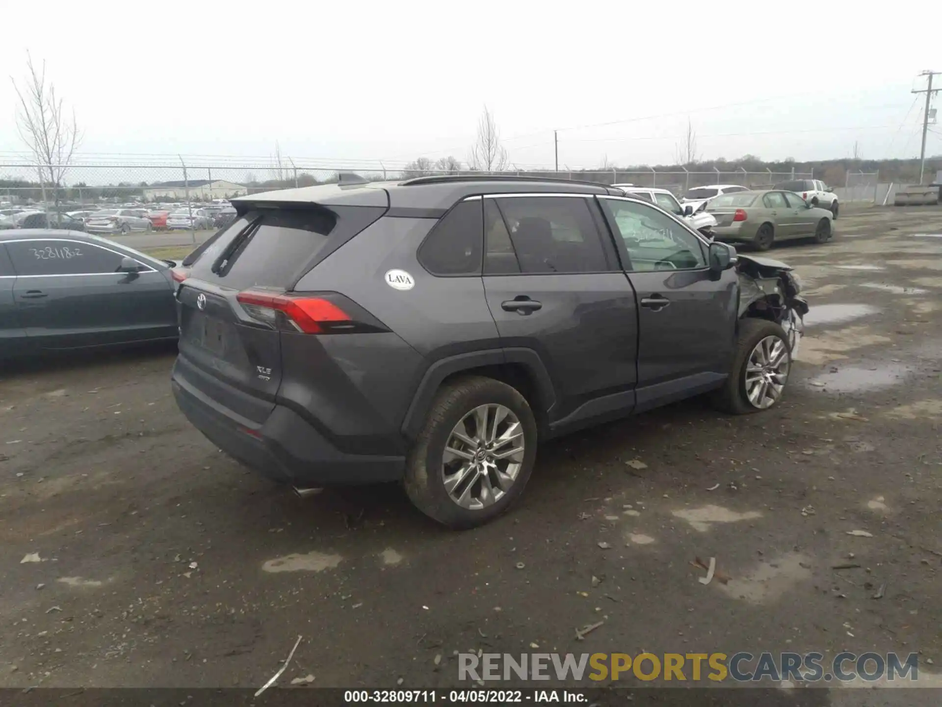 4 Photograph of a damaged car 2T3A1RFV8MC155584 TOYOTA RAV4 2021