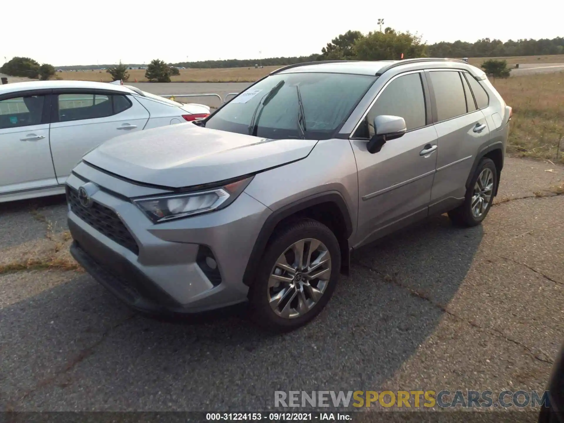 2 Photograph of a damaged car 2T3A1RFV8MC186205 TOYOTA RAV4 2021