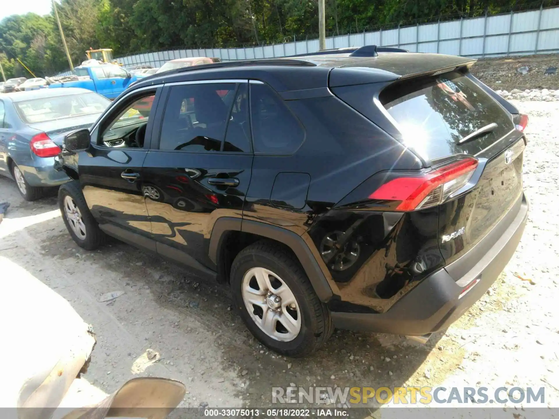 3 Фотография поврежденного автомобиля 2T3A1RFV8MC209515 TOYOTA RAV4 2021