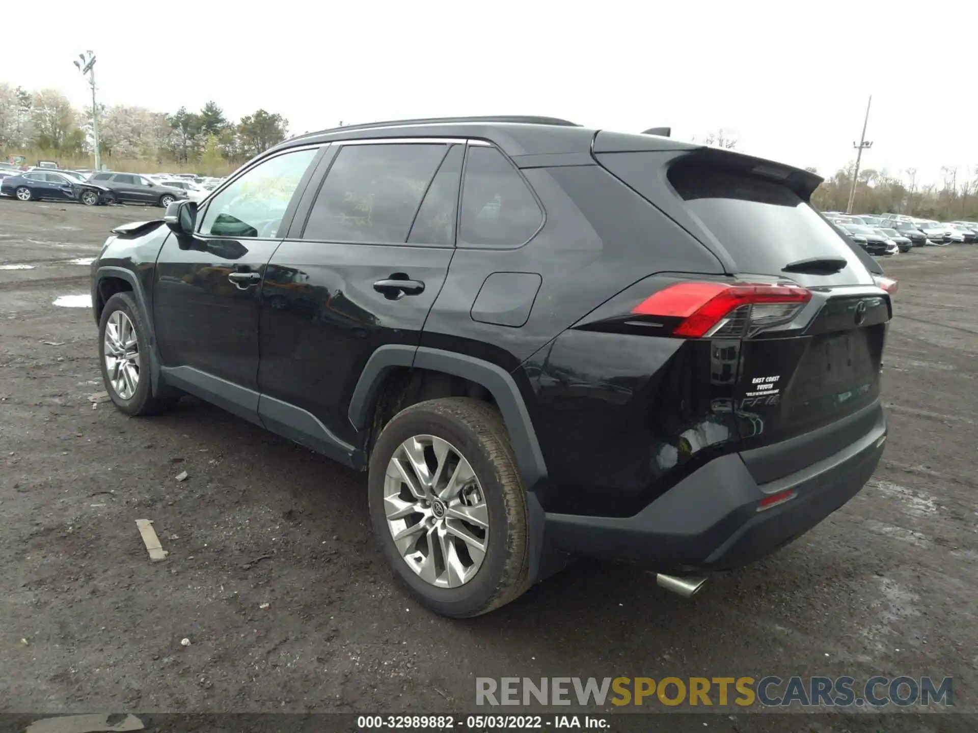 3 Photograph of a damaged car 2T3A1RFV8MC219705 TOYOTA RAV4 2021