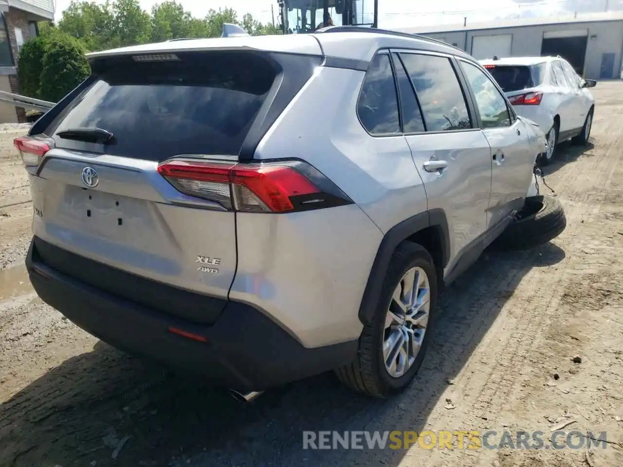 4 Photograph of a damaged car 2T3A1RFV8MC254891 TOYOTA RAV4 2021