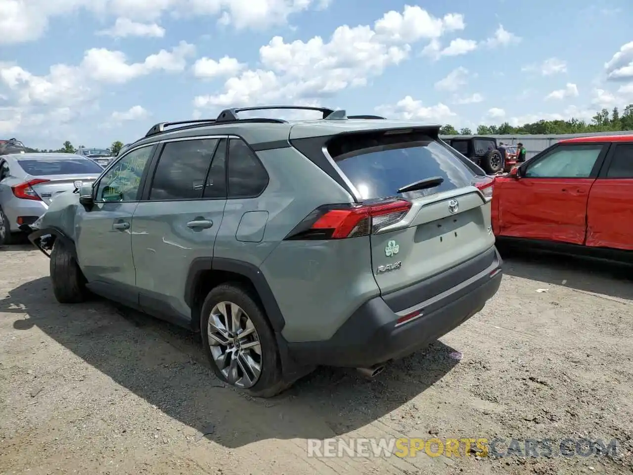 3 Photograph of a damaged car 2T3A1RFV8MW146222 TOYOTA RAV4 2021