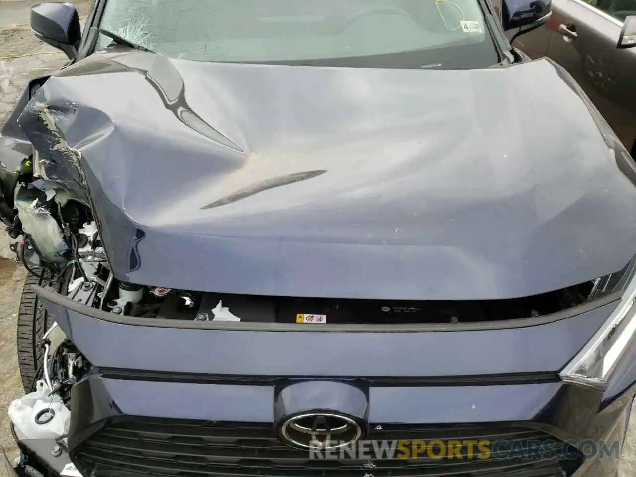 7 Photograph of a damaged car 2T3A1RFV8MW197526 TOYOTA RAV4 2021