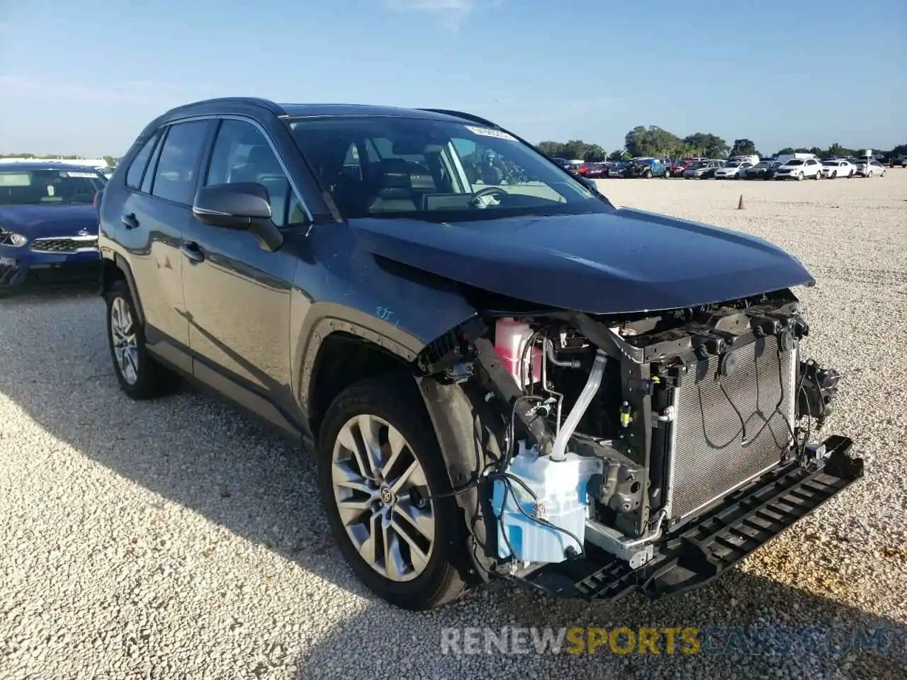 1 Photograph of a damaged car 2T3A1RFV9MC191266 TOYOTA RAV4 2021