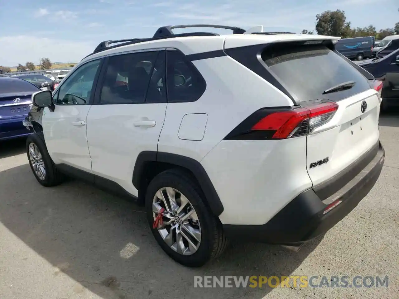 3 Photograph of a damaged car 2T3A1RFV9MW146021 TOYOTA RAV4 2021