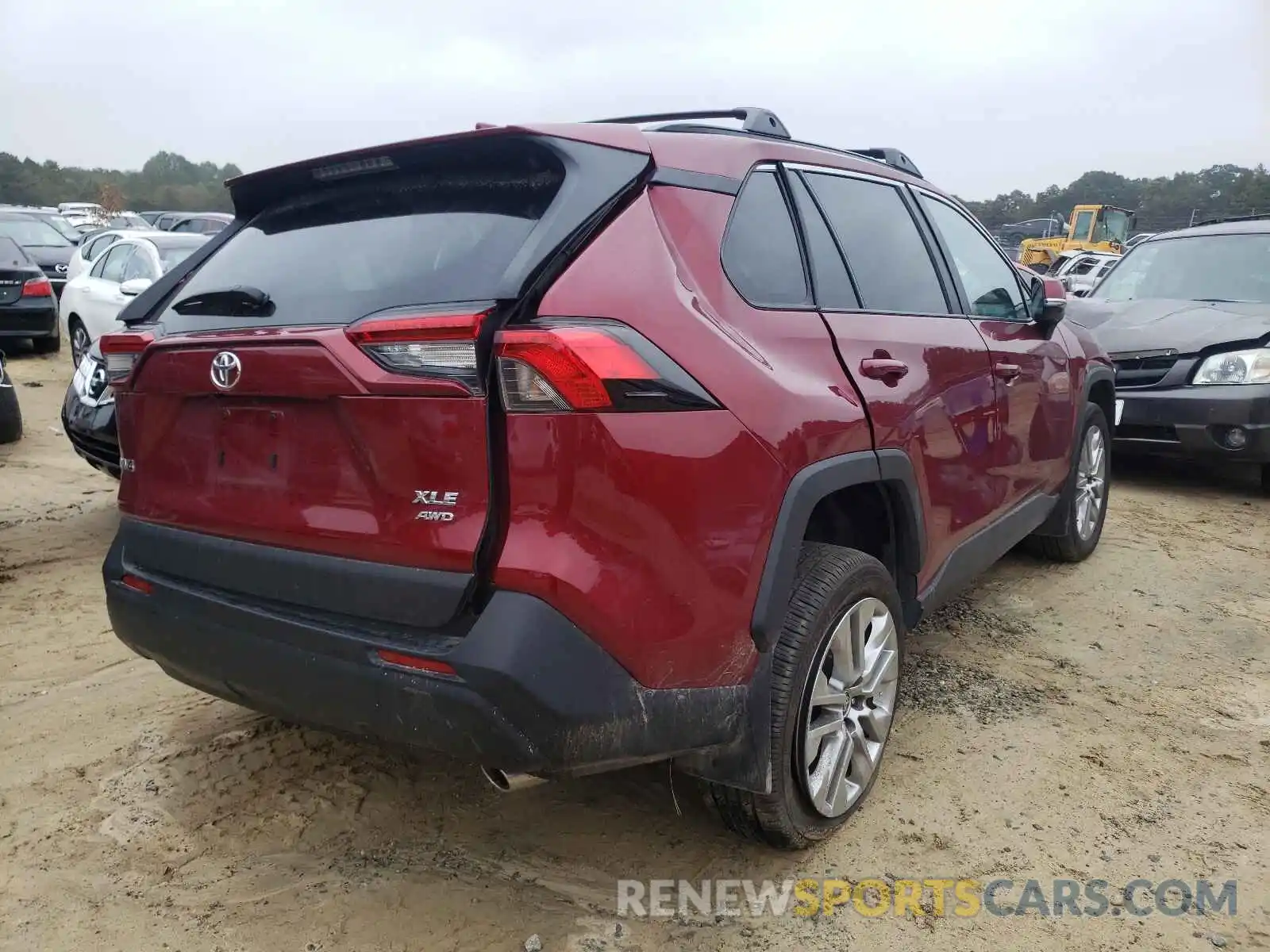 4 Photograph of a damaged car 2T3A1RFV9MW187314 TOYOTA RAV4 2021